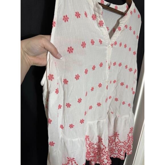 CROWN & IVY 2X Tank eyelets white pink ruffle cottage lightweight - Picture 7 of 9